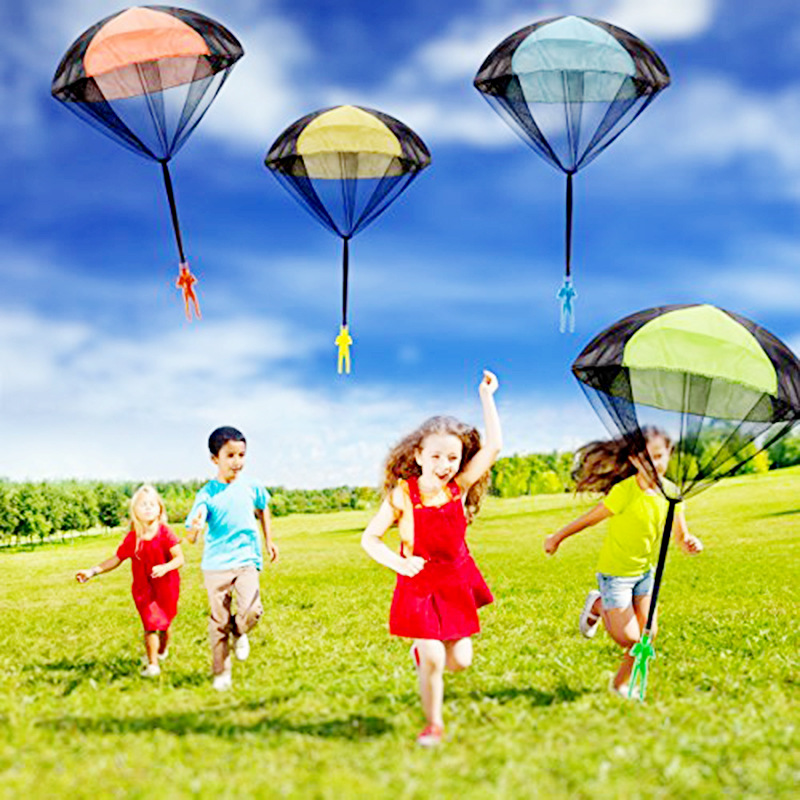 Hand Throwing Parachute Kids O - Kids Education Related recensie en prijs